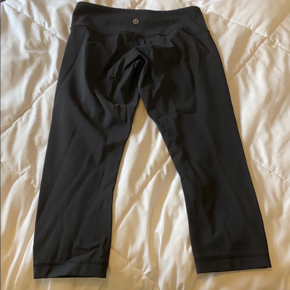 🍋 Lululemon crop leggings